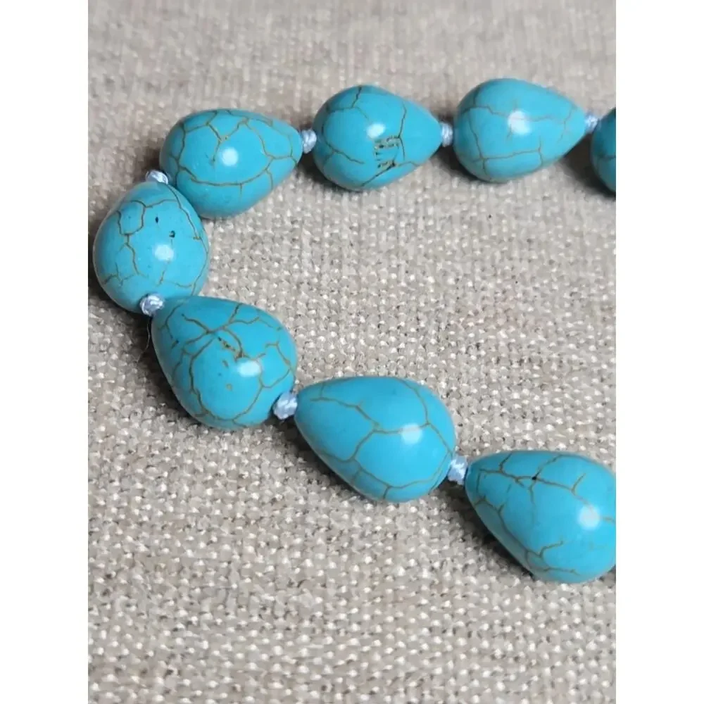 Turquoise Colored Dyed Necklace Silver Tone Tear Drop Beads Boho 18